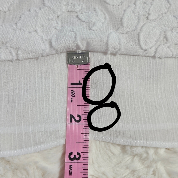 Vera Wang - Simply Vera Raised Floral Sleeveless Top - Picture 16 of 16